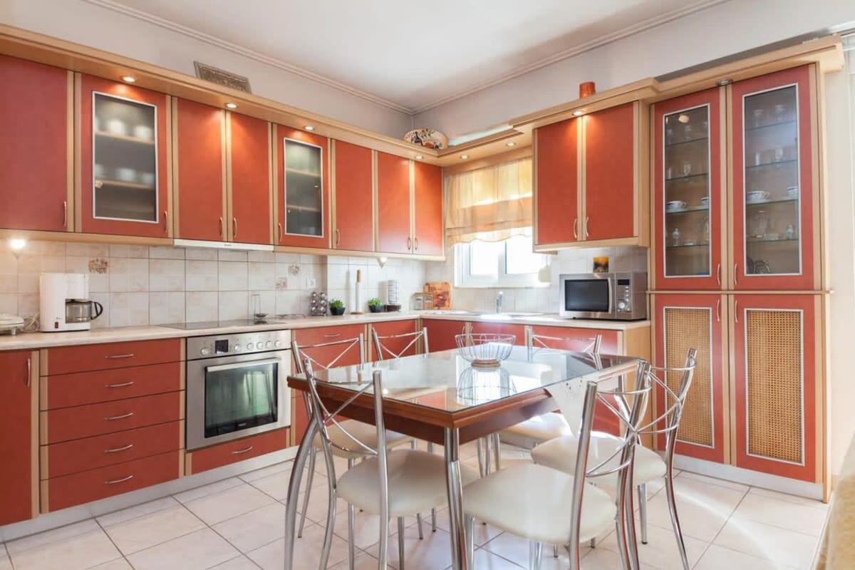 Scenic Balcony Apt In Vibrant Petralona Ateny Zewnętrze zdjęcie