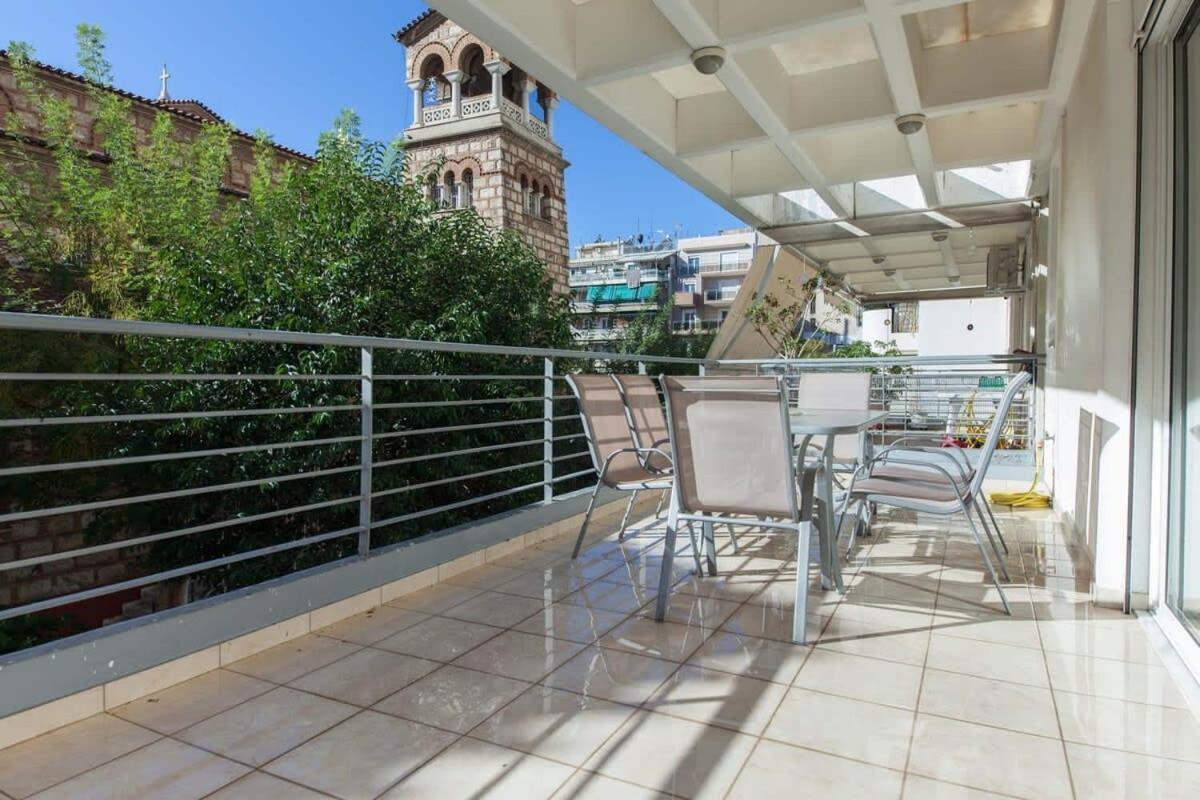 Scenic Balcony Apt In Vibrant Petralona Ateny Zewnętrze zdjęcie