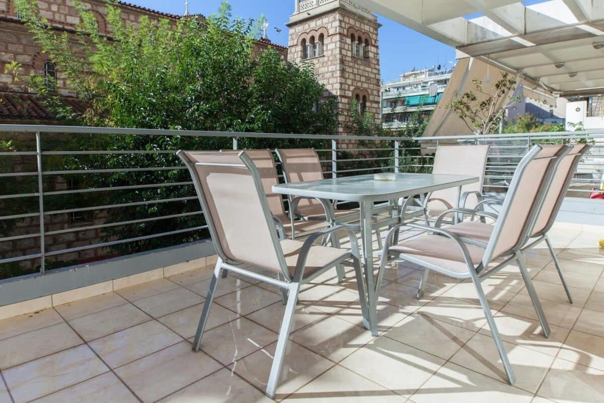 Scenic Balcony Apt In Vibrant Petralona Ateny Zewnętrze zdjęcie